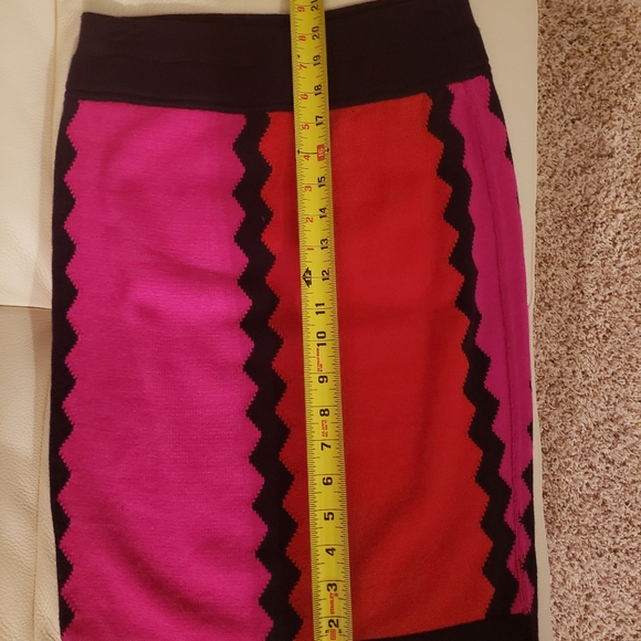 ESCADA sweater skirt 006 - Picture 7 of 10